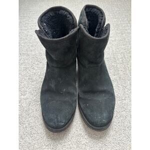 Women's Ugg Boots size 9